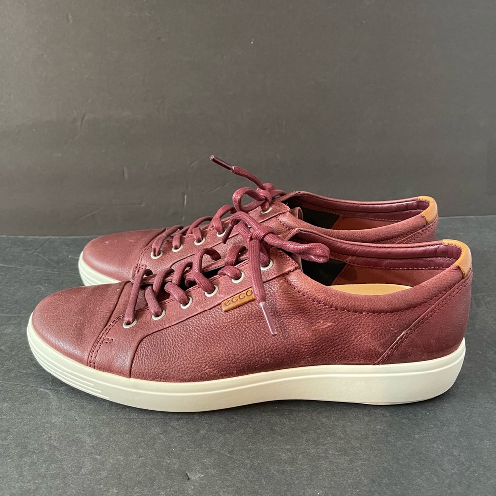 Ecco Danish Design Men's Size EU 44 US 10-10.5 Burgundy Color Leather Sneakers